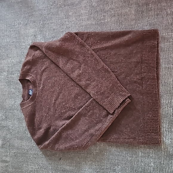 GAP Sweaters - Picture 3 of 10